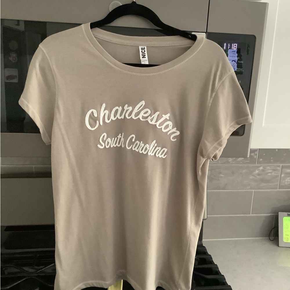 Beige Charleston South Carolina Women's Top size large